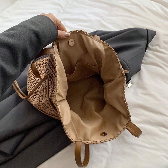 Boho Khaki Vegan Leather Straw Medium Size Tote Bag - Picture 4 of 6